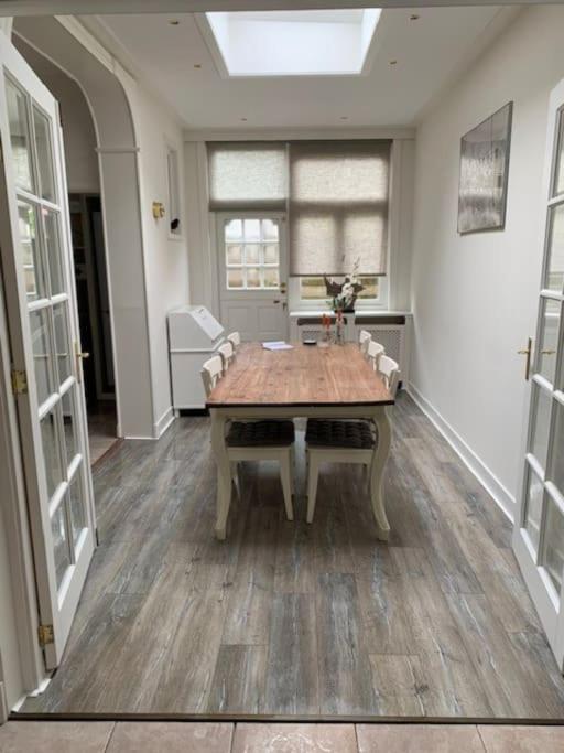 Een Heerlijke Woning Op Loopafstand Van Centrum! Leeuwarden Ngoại thất bức ảnh